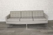 Polsterhof in Concepts Hamburg Galerie Sofas 01